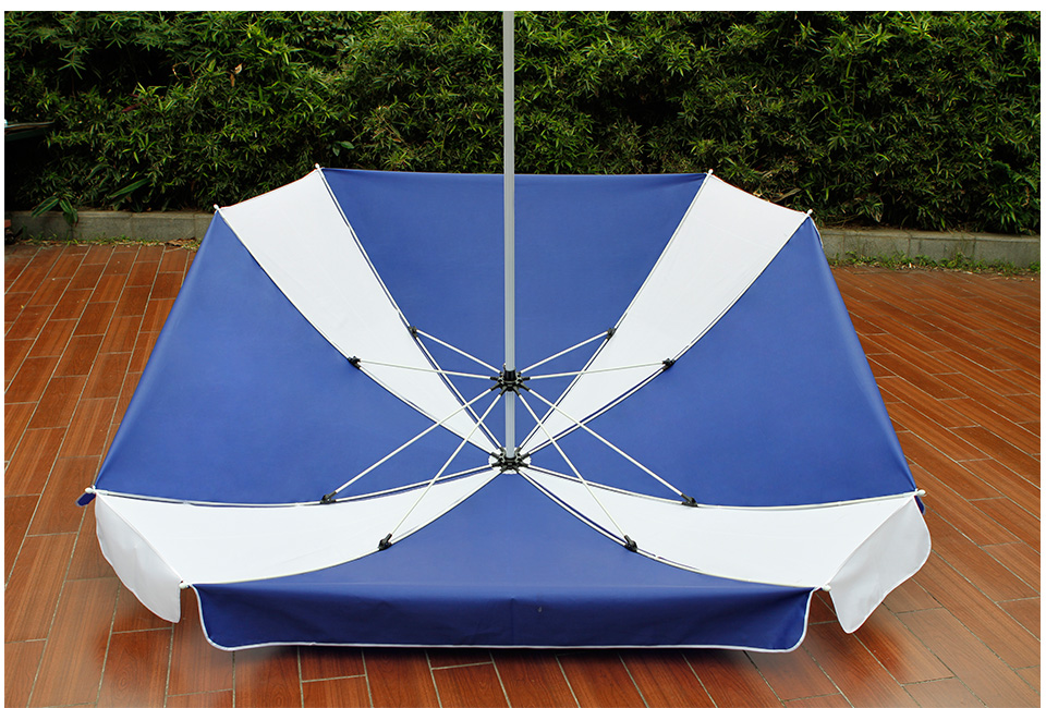 太陽(yáng)傘沙灘